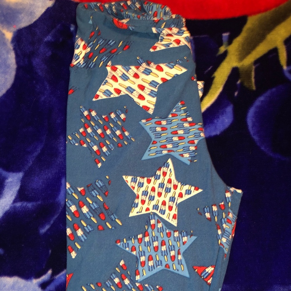 OS bombpop Lularoe leggings